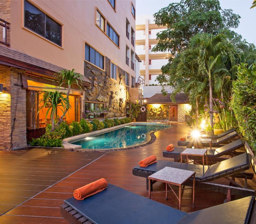 Orchid Garden Hotel Patong Luaran gambar