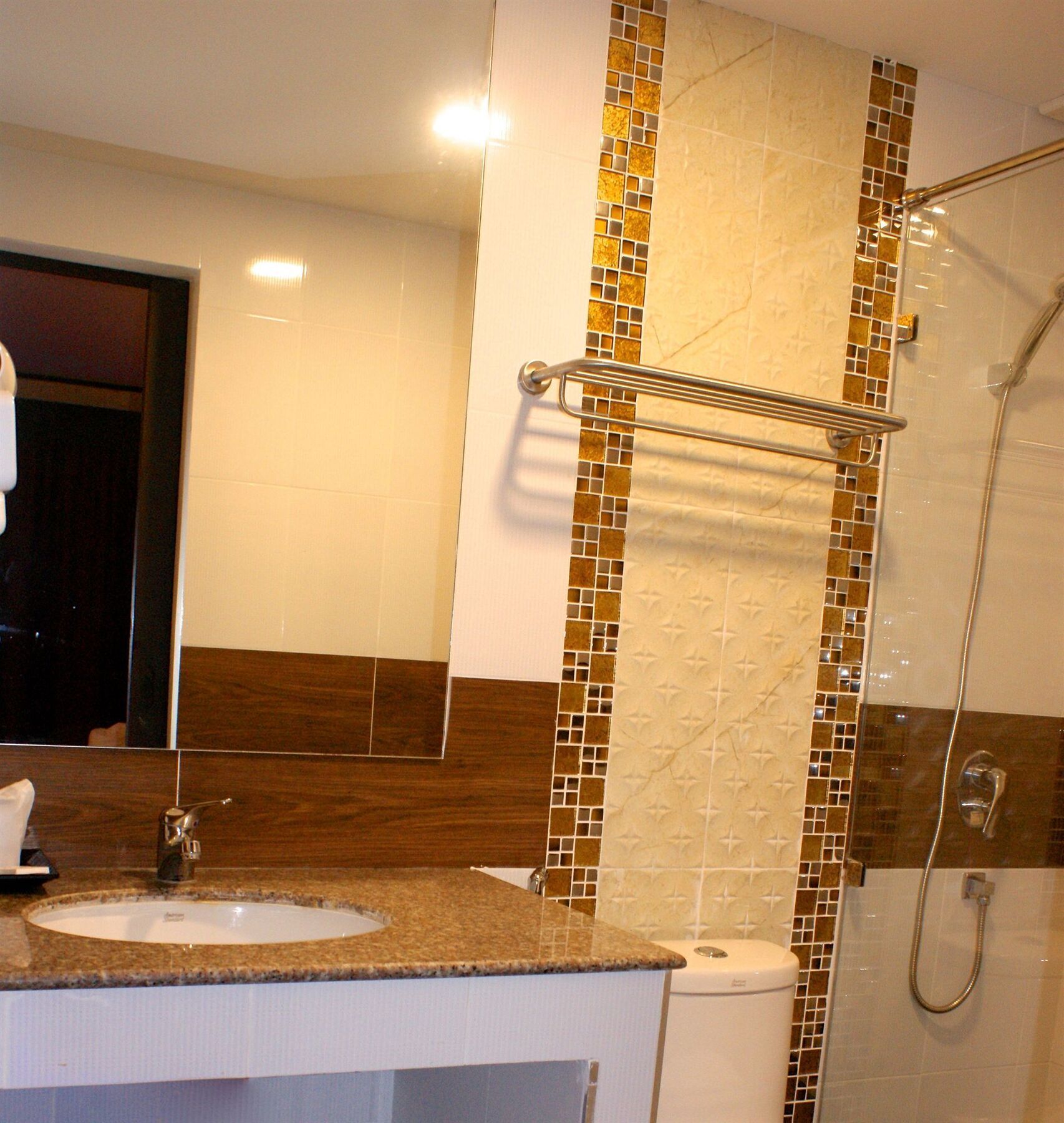 Orchid Garden Hotel Patong Luaran gambar